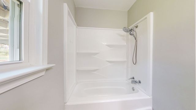 104 Park Cir, Columbia, TN 38401