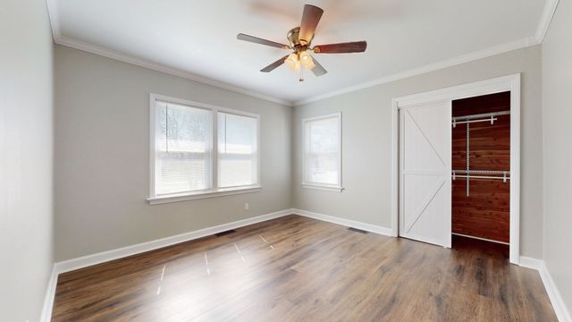 104 Park Cir, Columbia, TN 38401