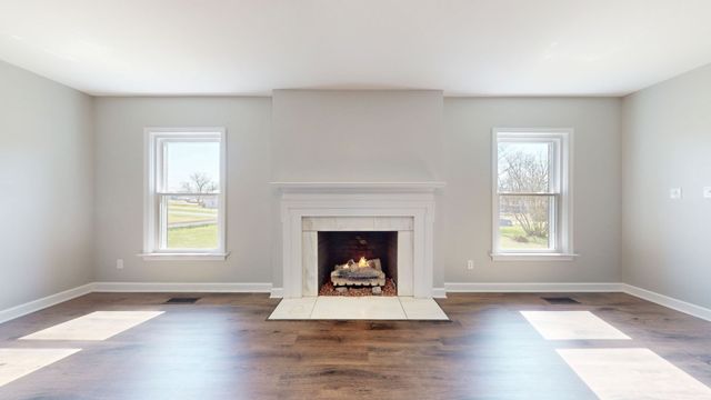 104 Park Cir, Columbia, TN 38401