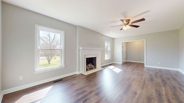 104 Park Cir, Columbia, TN 38401