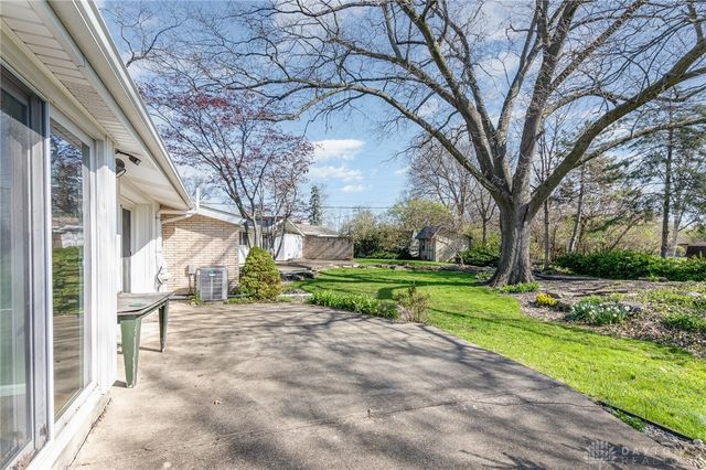 330 Rumson Street, Englewood, OH 45322