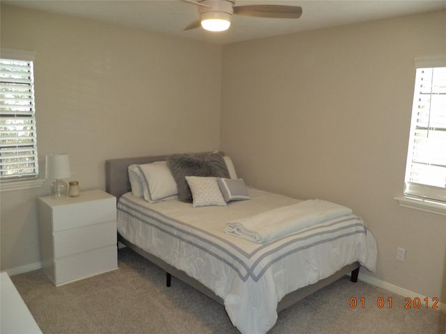 2402 Sycamore Avenue B2, Huntsville, TX 77340