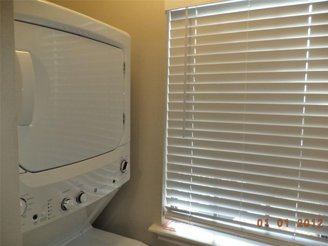 2402 Sycamore Avenue B2, Huntsville, TX 77340