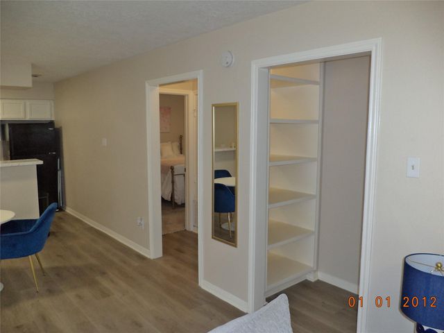 2402 Sycamore Avenue B2, Huntsville, TX 77340