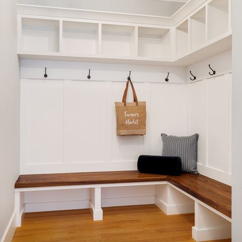 19 Cottage St, Lexington, MA 02420
