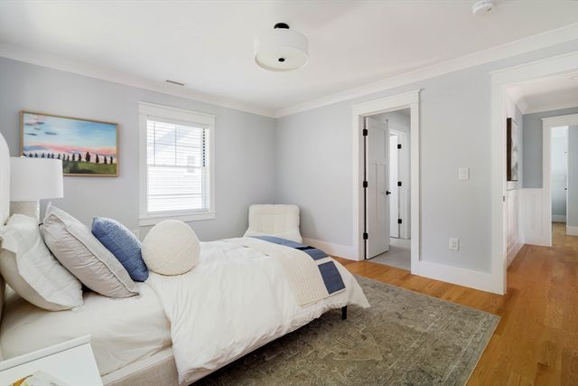 19 Cottage St, Lexington, MA 02420