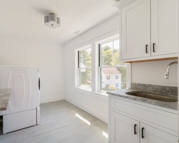 19 Cottage St, Lexington, MA 02420