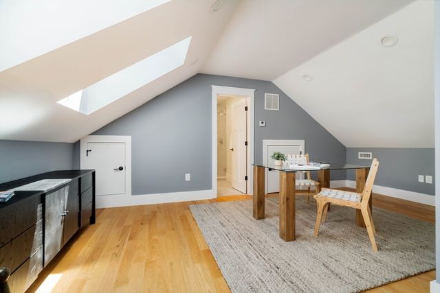 19 Cottage St, Lexington, MA 02420