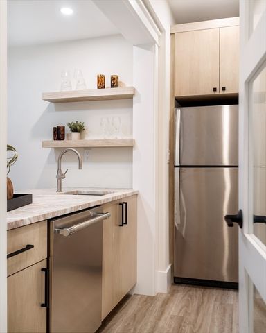 19 Cottage St, Lexington, MA 02420