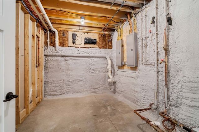 19 Cottage St, Lexington, MA 02420