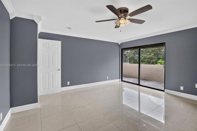 120 SW 96th Terrace 204, Plantation, FL 33324