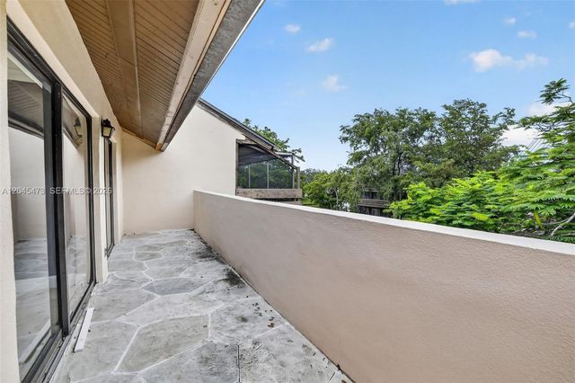 120 SW 96th Terrace 204, Plantation, FL 33324