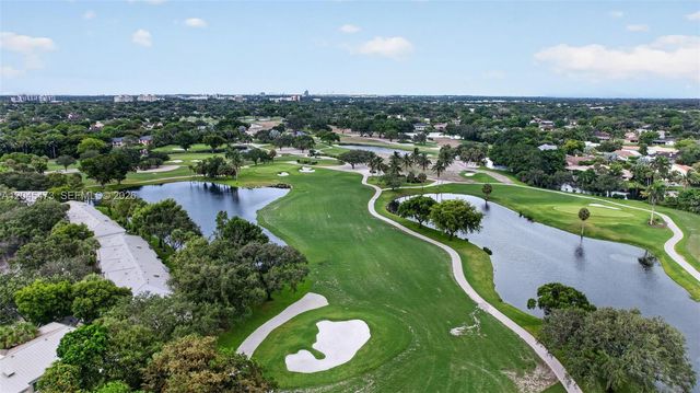 120 SW 96th Terrace 204, Plantation, FL 33324
