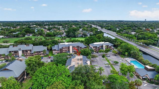 120 SW 96th Terrace 204, Plantation, FL 33324