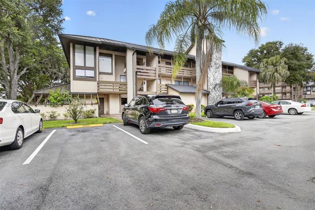 120 SW 96th Terrace 204, Plantation, FL 33324