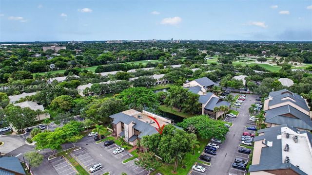 120 SW 96th Terrace 204, Plantation, FL 33324
