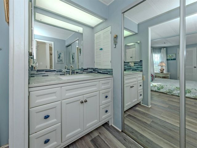 97 LAKEVIEW DRIVE, North Port, FL 34287