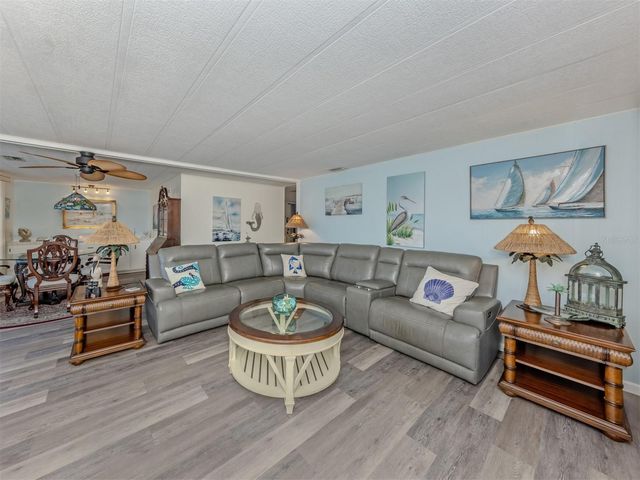 97 LAKEVIEW DRIVE, North Port, FL 34287