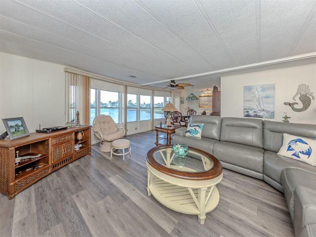 97 LAKEVIEW DRIVE, North Port, FL 34287