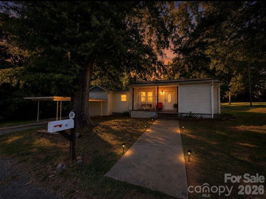 525 Shinn Circle, Norwood, NC 28128