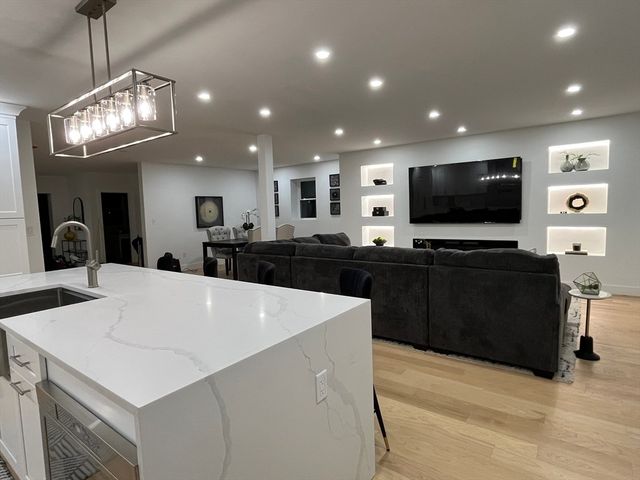 405 Blue Hill Avenue, Milton, MA 02186