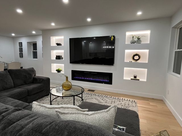 405 Blue Hill Avenue, Milton, MA 02186