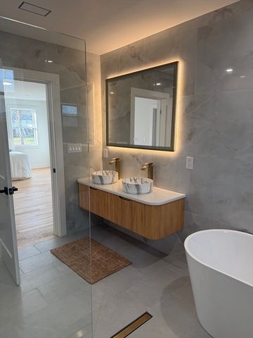 405 Blue Hill Avenue, Milton, MA 02186