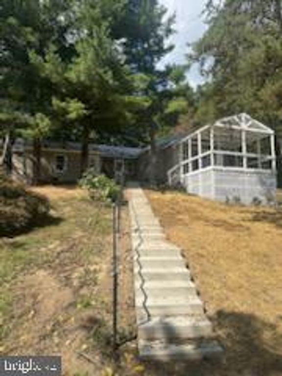 344 S CRAWFORD RD, Hummelstown, PA 17036