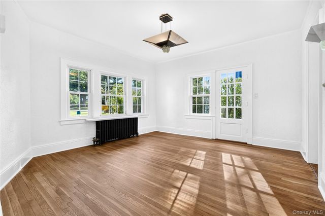 20 Prescott Avenue, White Plains, NY 10606