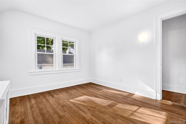 20 Prescott Avenue, White Plains, NY 10606
