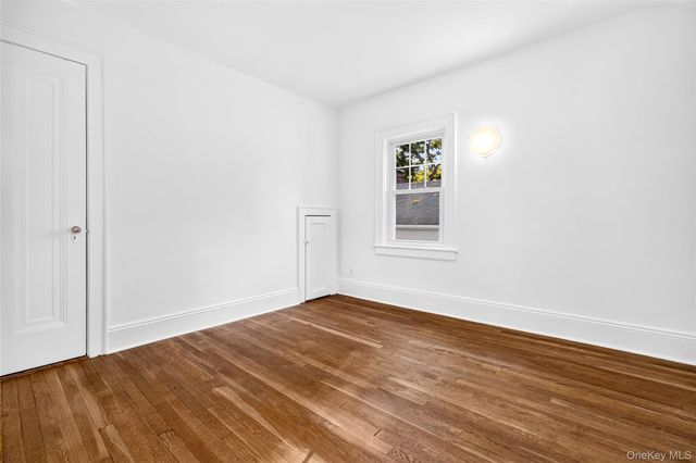 20 Prescott Avenue, White Plains, NY 10606