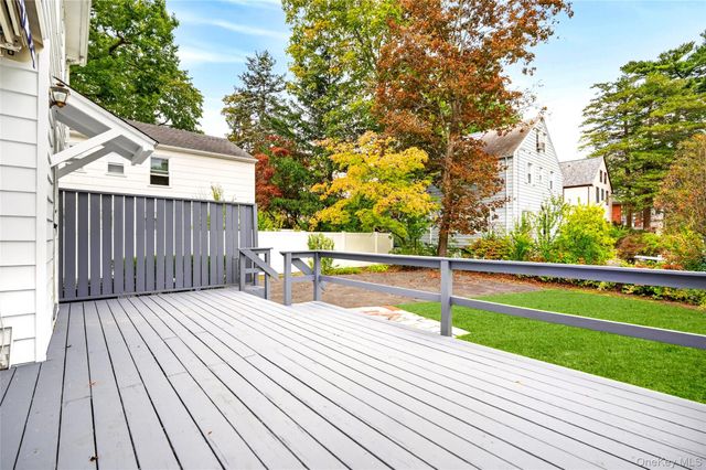 20 Prescott Avenue, White Plains, NY 10606
