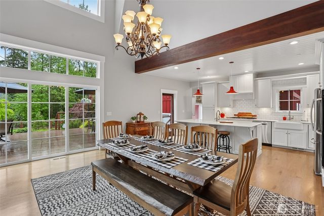 24827 NE 80th Street, Redmond, WA 98053