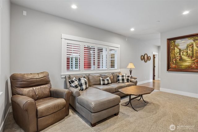 24827 NE 80th Street, Redmond, WA 98053