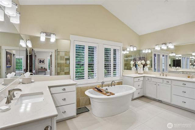 24827 NE 80th Street, Redmond, WA 98053