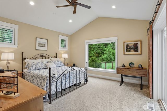 24827 NE 80th Street, Redmond, WA 98053