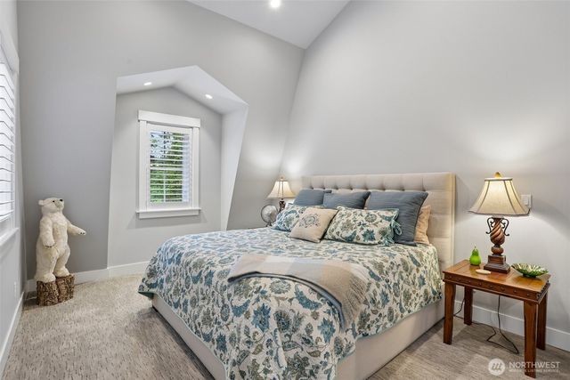 24827 NE 80th Street, Redmond, WA 98053