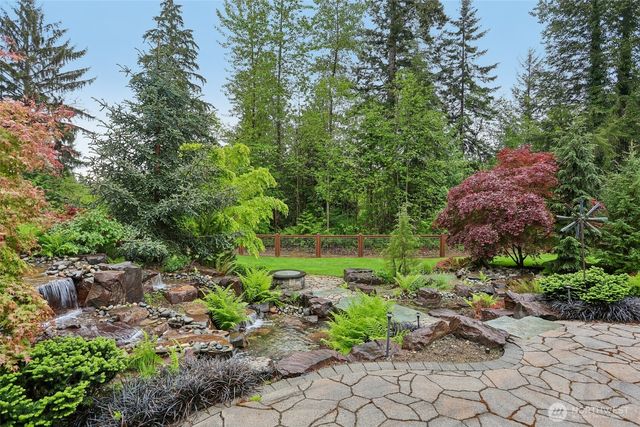 24827 NE 80th Street, Redmond, WA 98053