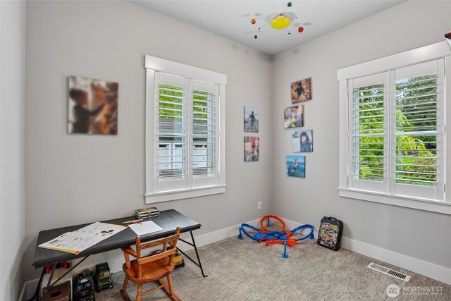 24827 NE 80th Street, Redmond, WA 98053