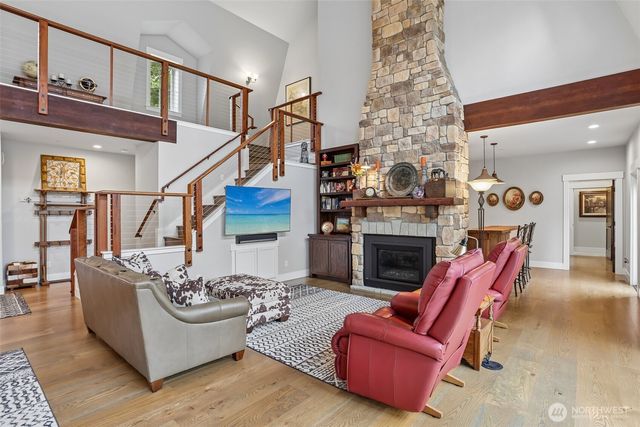 24827 NE 80th Street, Redmond, WA 98053