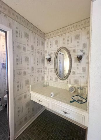 270 Bode Street, El Campo, TX 77437