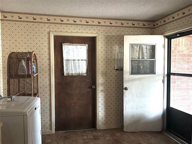 270 Bode Street, El Campo, TX 77437