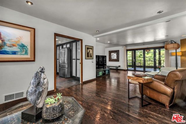 805 Malibu Meadows Drive, Calabasas, CA 91302