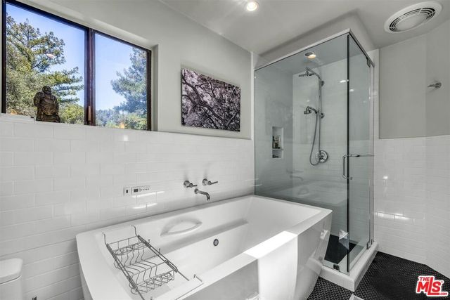 805 Malibu Meadows Drive, Calabasas, CA 91302