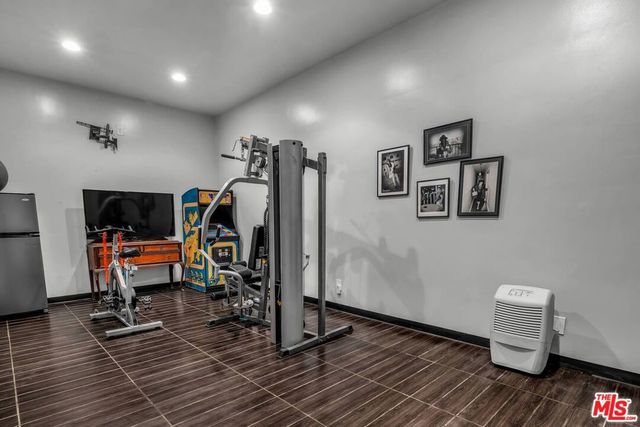 805 Malibu Meadows Drive, Calabasas, CA 91302