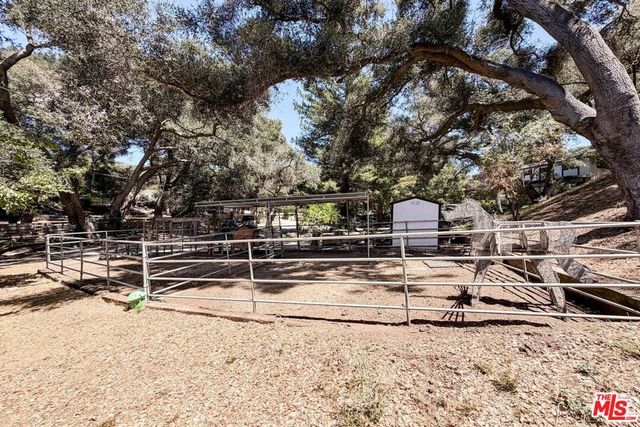 805 Malibu Meadows Drive, Calabasas, CA 91302