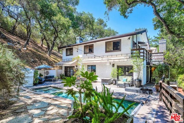 805 Malibu Meadows Drive, Calabasas, CA 91302