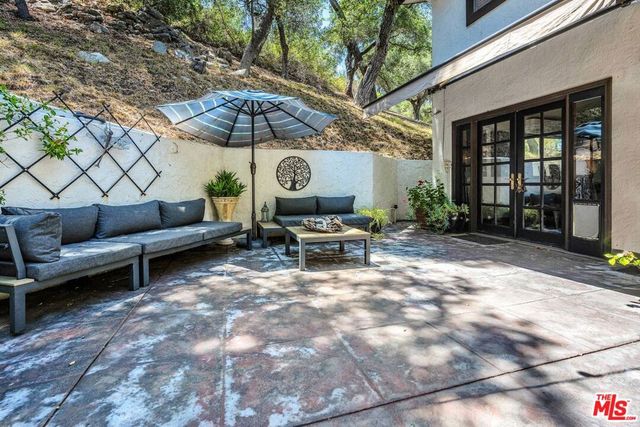 805 Malibu Meadows Drive, Calabasas, CA 91302