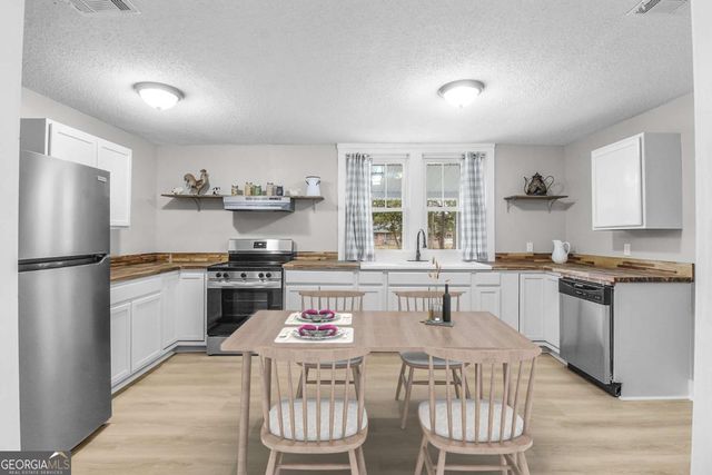 373 S Main Street, Pembroke, GA 31321