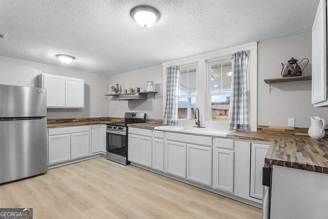 373 S Main Street, Pembroke, GA 31321